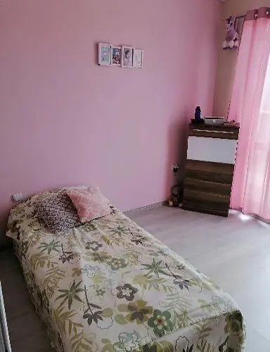 Lucky Rocks Apartment *